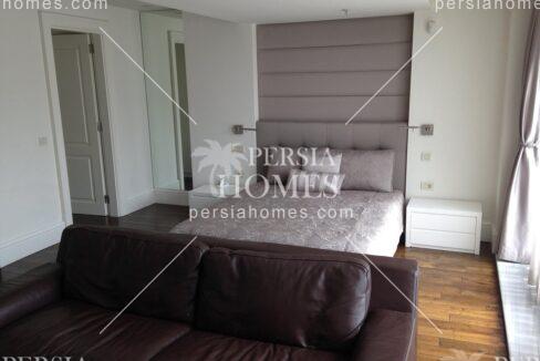 خرید آپارتمان با طراحی مدرن در پندیک استانبول اتاق خواب والدین