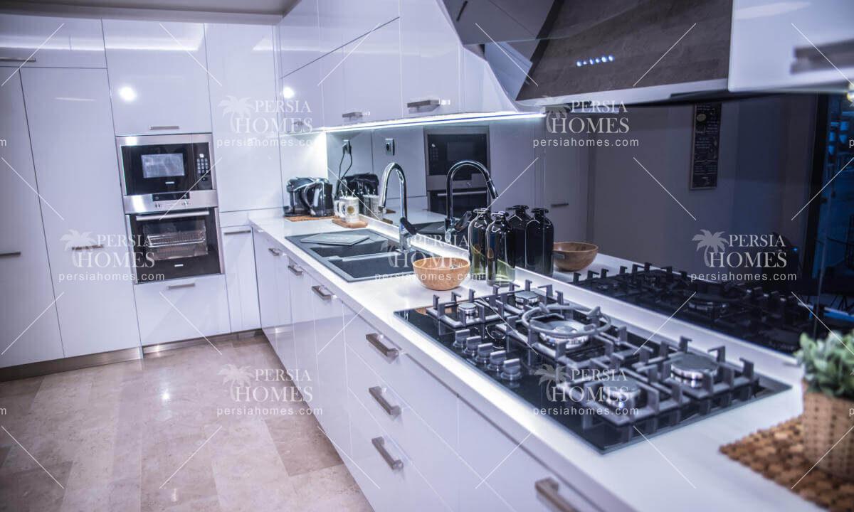 فروش خانه های آپارتمانی بزرگ با امکانات مناسب خانواده ها در سارییر استانبول آشپزخانه
