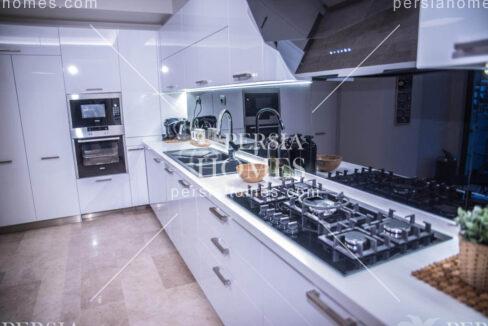 فروش خانه های آپارتمانی بزرگ با امکانات مناسب خانواده ها در سارییر استانبول آشپزخانه