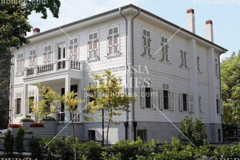 خرید از منحصر به فرد ترین خانه های فروشی‌‌ با دید به دریا در کادیکوی استانبول نمای بیرونی 3