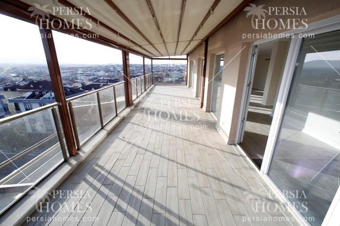 خرید آپارتمان های مدرن با معماری متفاوت و تکنیک های روز در سنجاک تپه استانبول تراس 2