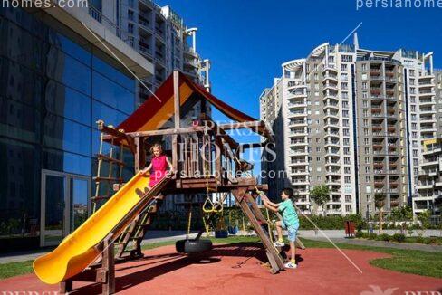 خرید خانه هایی مناسب خانواده ها با امکان بازدید حضوری مال تپه استانبول پارک بازی کودکان